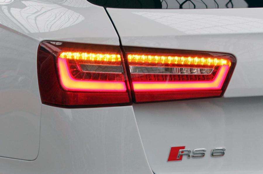 Детали экстерьера Audi RS6 Avant (4G, C7) 2013 года  (WW) (фото 66 из 90)